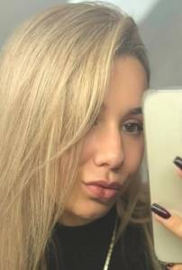 Petite coquine   de plan-cul-heyrieux