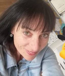 Femme célibataire 59 ans à Laval