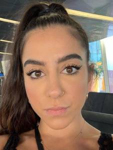 Femme célibataire 24 ans à Paris-2e