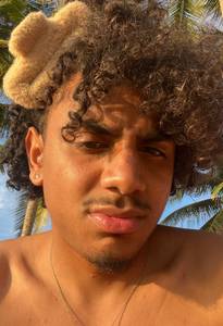 Wesley, femme coquine de 24 ans - Seine-Saint-Denis