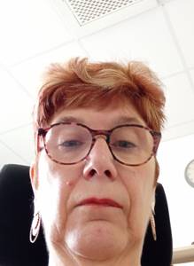 Femme célibataire 60 ans à Amiens