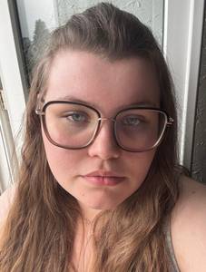 Nona, femme coquine de 18 ans - Ain
