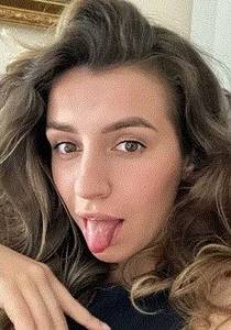 Femme célibataire 29 ans à Paris-17e