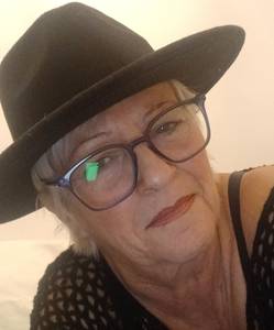 Femme célibataire 67 ans à Cannes