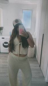 Ambre_nld, femme coquine de 19 ans - Alpes-Maritimes