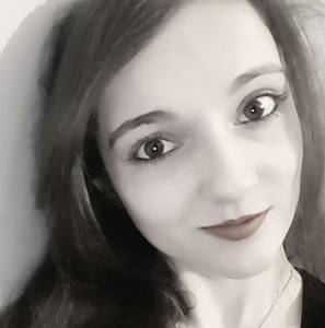 Femme célibataire 32 ans à Toulon