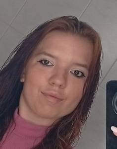 Femme célibataire 23 ans à Pau