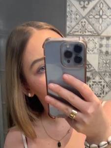 Femme célibataire 26 ans à Valais