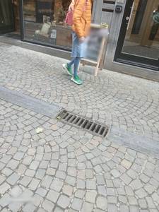 Femme célibataire 19 ans à Liege