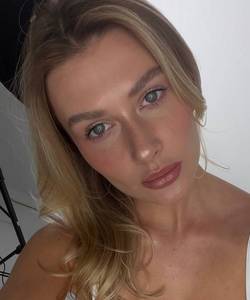Angelica jolie ronde, cherche une rencontre