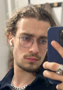 célibataire 21 ans