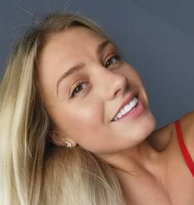 Alicia, femme coquine de 28 ans - Suisio