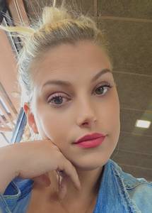 Jenny, 24 ans – Mâcon