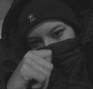 Latifa_xs