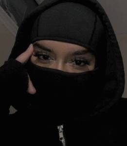 Femme célibataire 18 ans à Laval