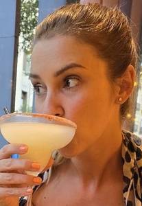 Pivelle, femme coquine de 27 ans - Rh�ne