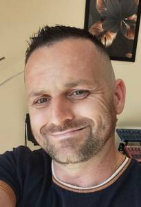 Photo du profil Byron, 41 ans à Bourg-en-Bresse