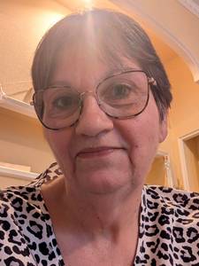 Femme célibataire 57 ans à Paris-15e