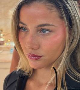 Femme célibataire 25 ans à Le-Mans