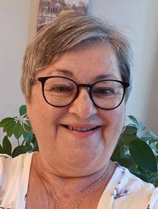 Lucillesilk, femme coquine de 68 ans - Montral