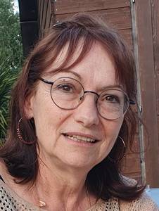 Femme célibataire 60 ans à Bourges