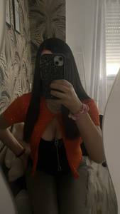 Femme célibataire 18 ans à Marseille