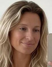 J'aime profiter de la vie, tout simplement. Si tu veux discuter, sans te prendre la t�te... dm-moi :)