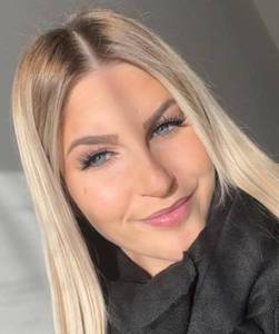 Femme coquine  super chaude à plan-cul-mars