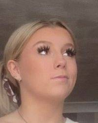 Angelina rencontre avec Angelina