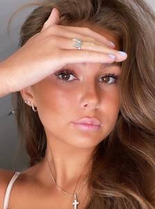 Profil de Olive, 23 ans - Jolie Ronde