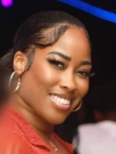 Petite coquine  super chaude à plan-cul-ajaccio